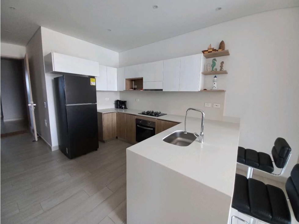 En arriendo apartamento en Playa Salguero — foto 4