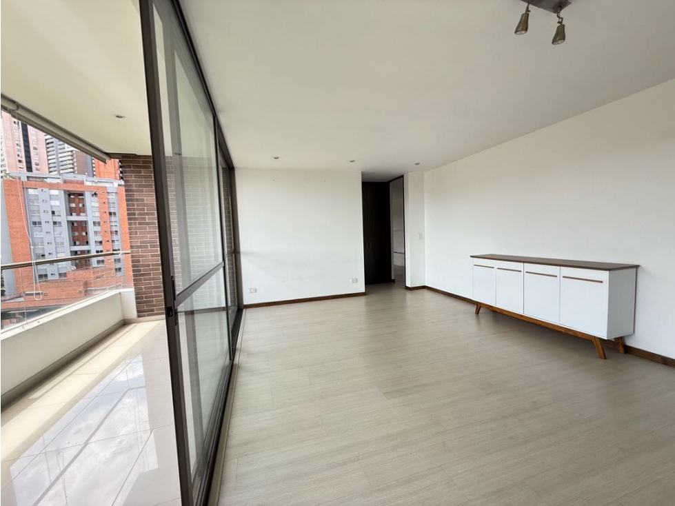 En arriendo apartamento los balsos — foto 2