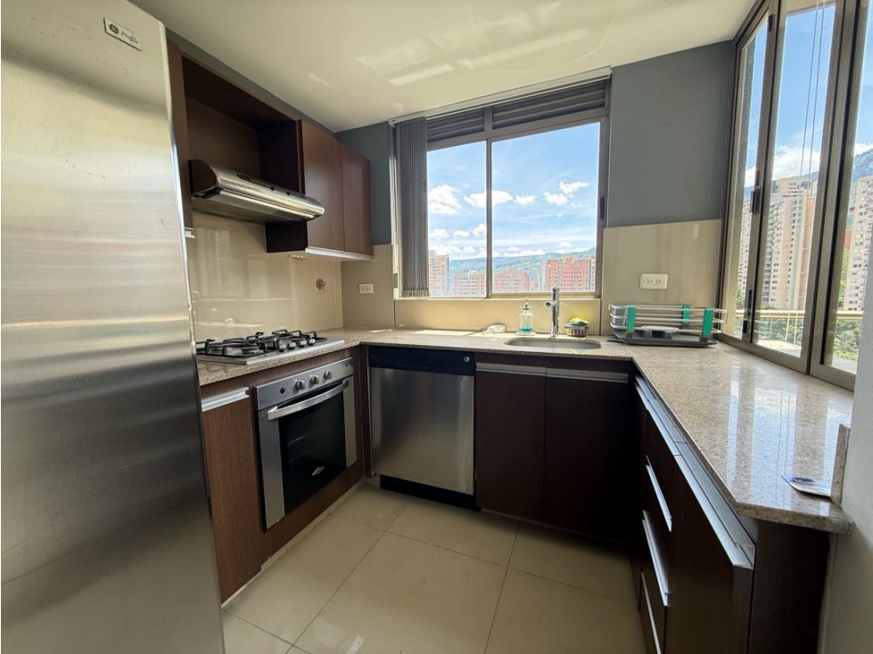 En arriendo apartamento los balsos — foto 4