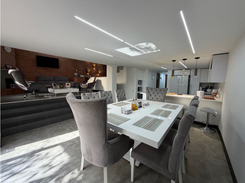 Hermosa casa totalmente remodelada en renta con o sin muebles — foto 2