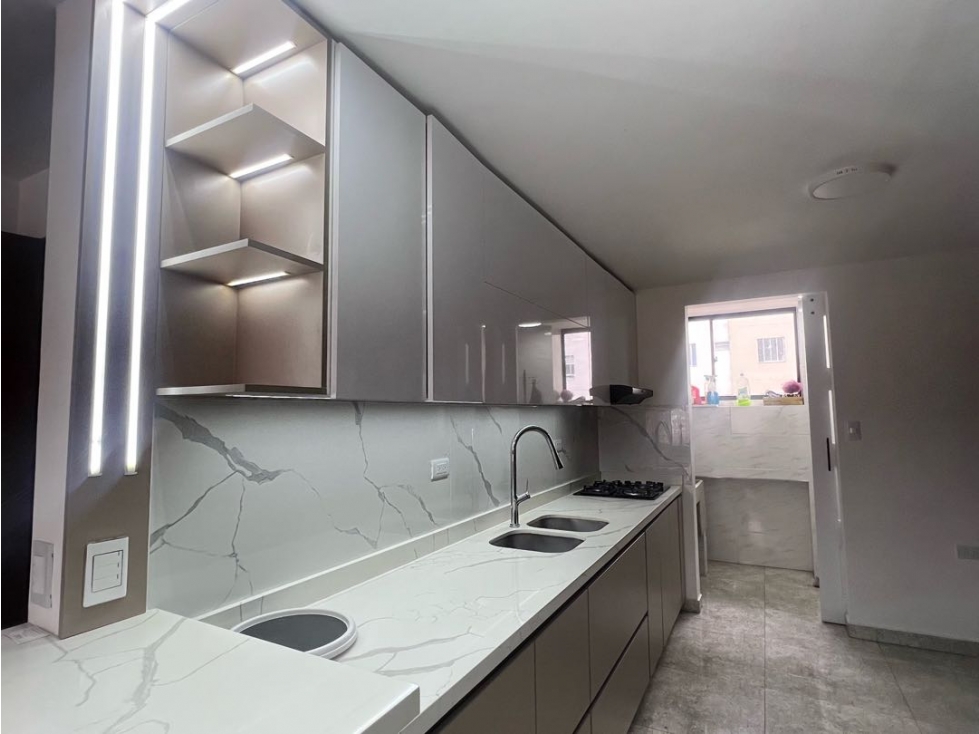 EN RENTA APARTAMENTO AMOBLADO CENTENARIO PEREIRA
