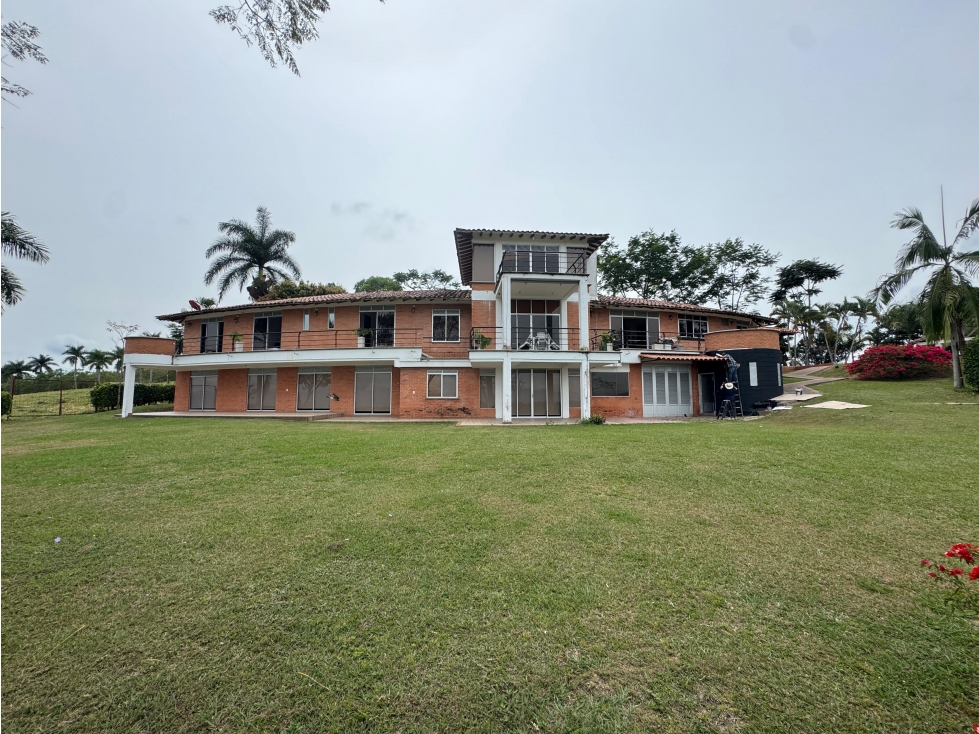 EN RENTA CASA CAMPESTRE EN PARCELACION EN CERRITOS PEREIRA