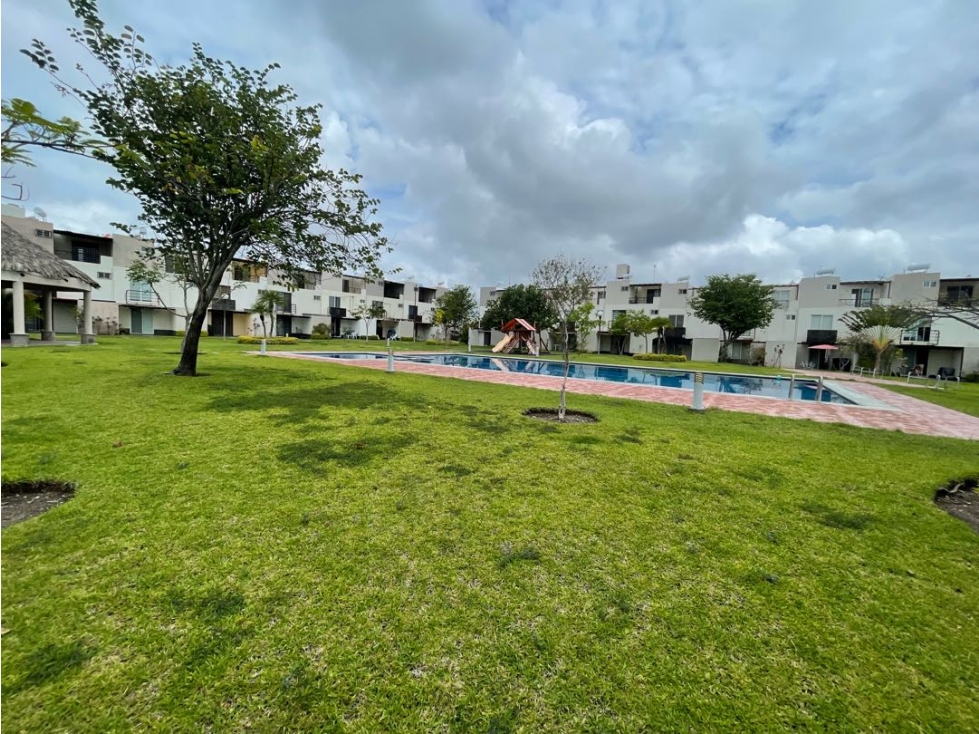 EN RENTA O VENTA CASA EN RESIDENCIAL SANTA FE Xochitepec Vigilancia