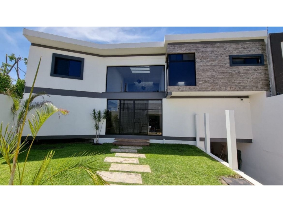 EN RENTA CASA SOLA NUEVA Y MODERNA EN FRACC BURGOS TEMIXCO CON VIG - 1
