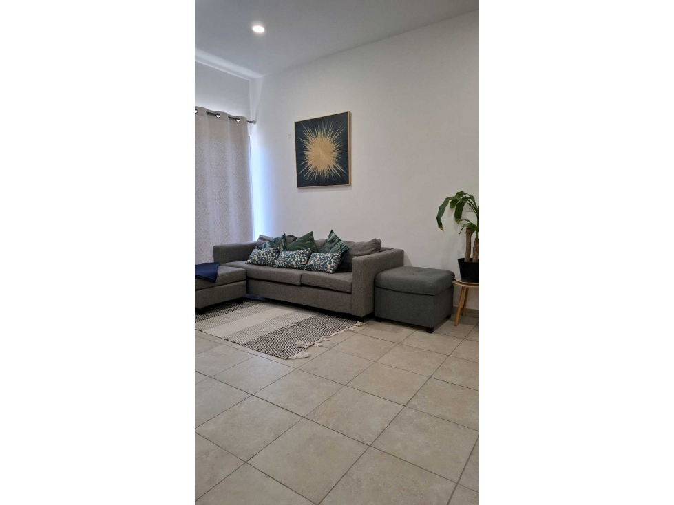 En renta departamento Jacarandas, calle Flor de Pitahaya, Edificio CL - 2