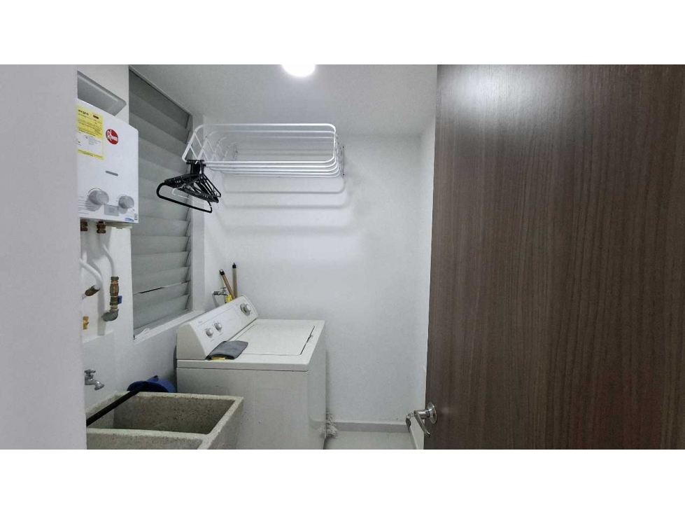 EN RENTA APARTASTUDIO TIPO LOFT AMOBLADO EN LA MACARENA DOSQUEBRADAS — foto 4