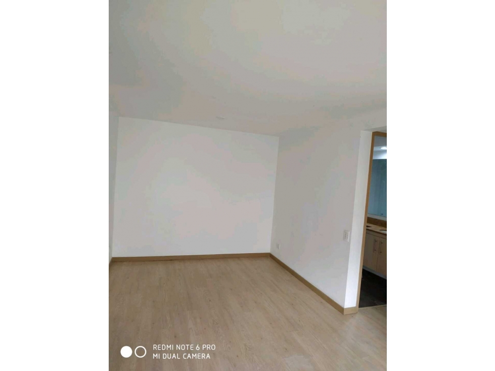 EN SABANETA Apartamento en Venta Loma Linda Sector Aves María — foto 4