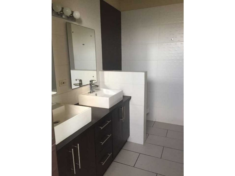 EN VENTA/ ALQUILER APARTAMENTO 3REC+3B PACÍFIC COAST — foto 4
