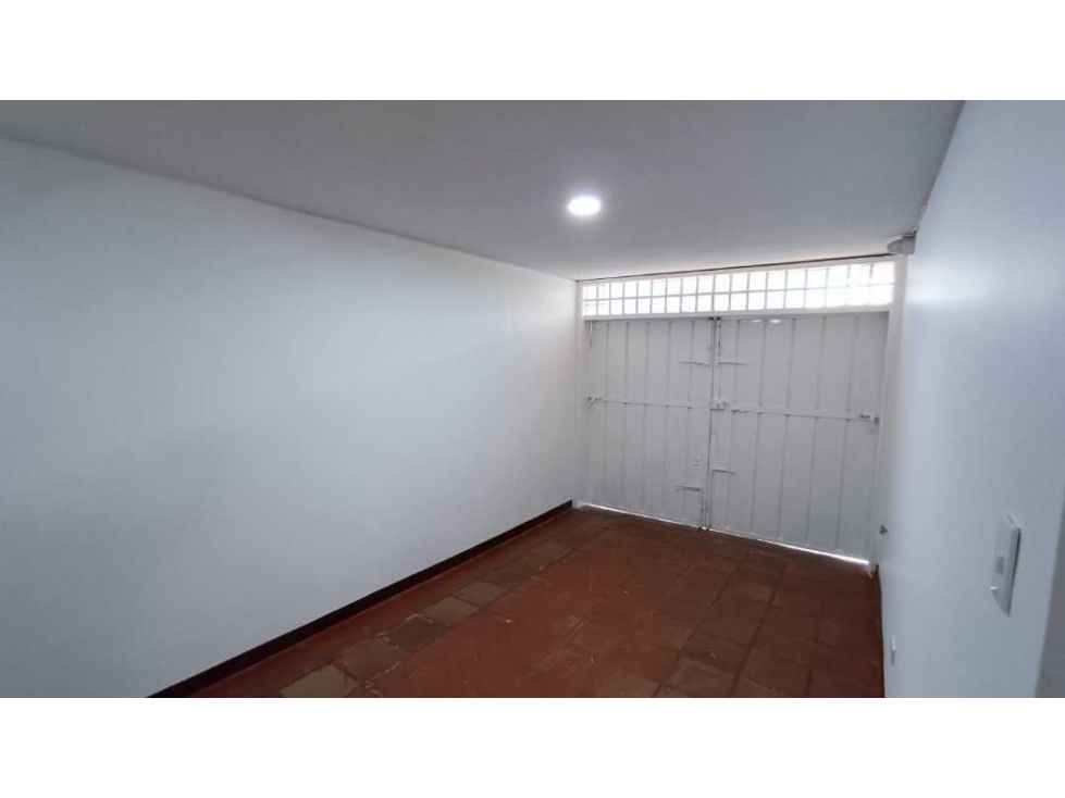 En Venta casa Av Bolivar al norte de Armenia — foto 4