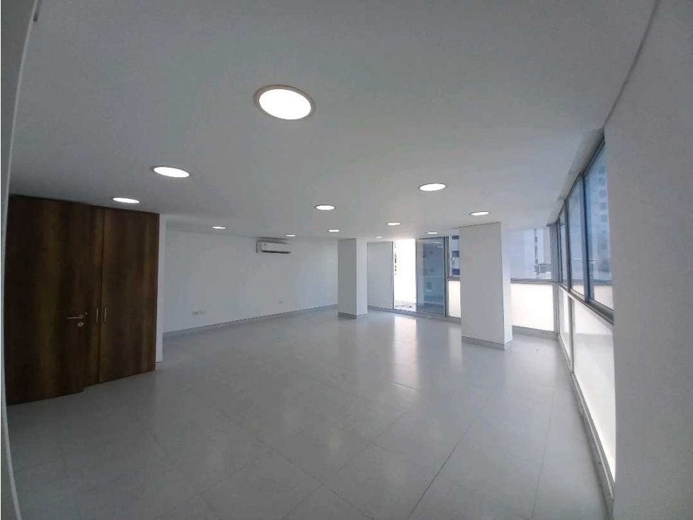 En Venta/Arriendo amplia oficina en sector Bellavista Santa Marta - 2