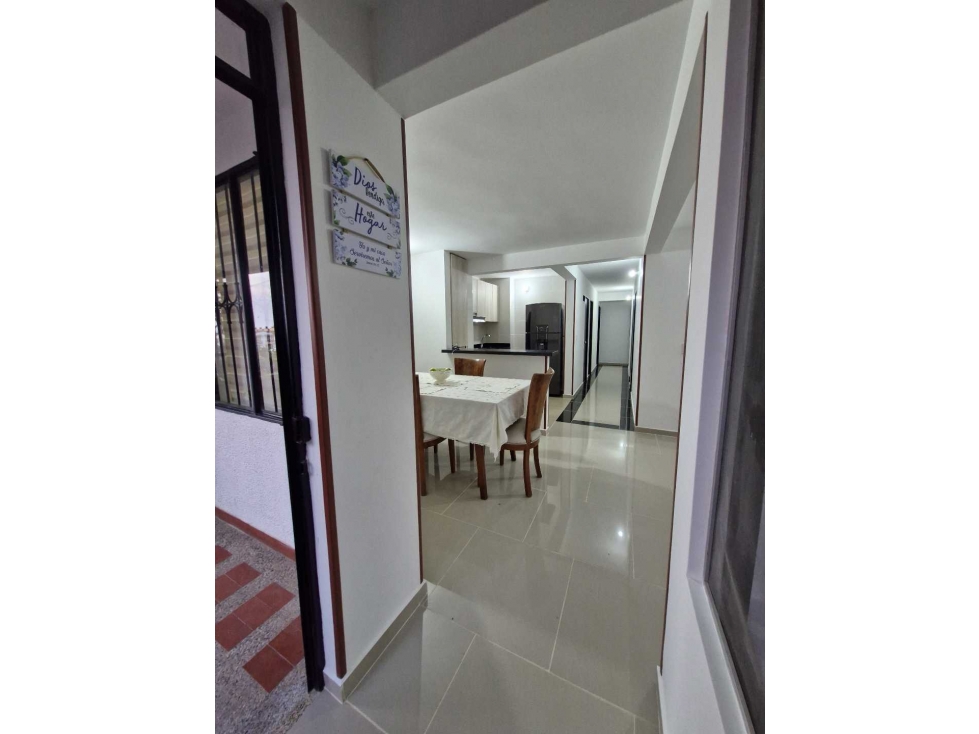 En Venta Apartamento 96 m2 PRIMER PISO, Conjunto con Piscina — foto 2