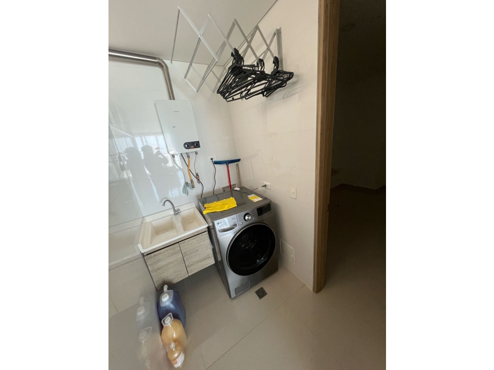 En venta apartamento Amoblado - Barrio Alto Prado — foto 5