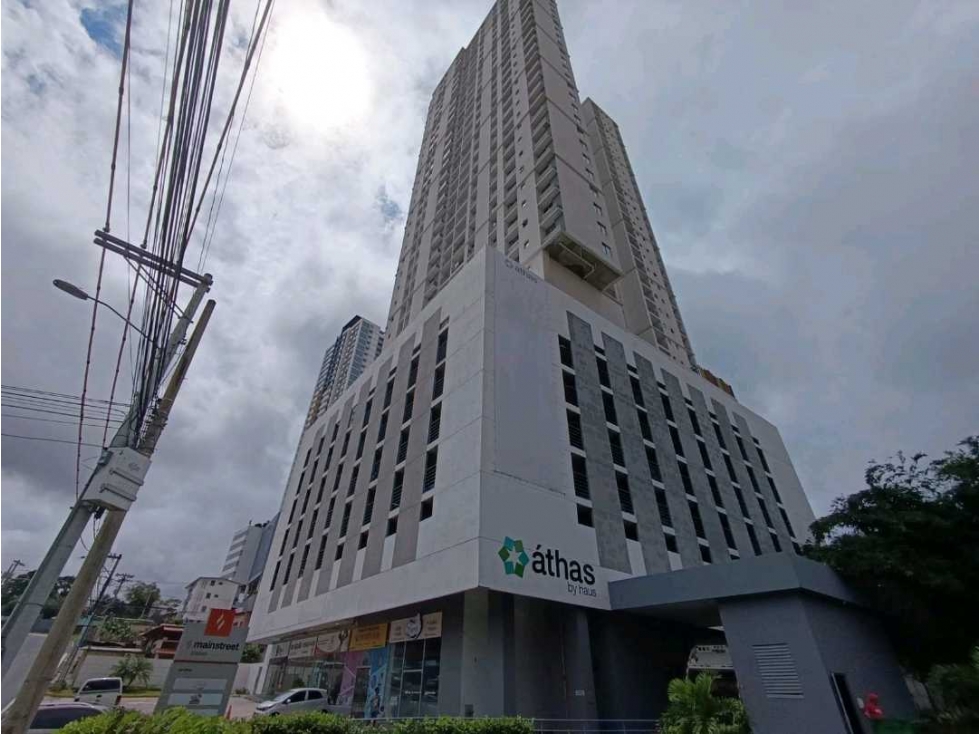 En venta apartamento con línea blanca en pH Athas 12 de Octubre