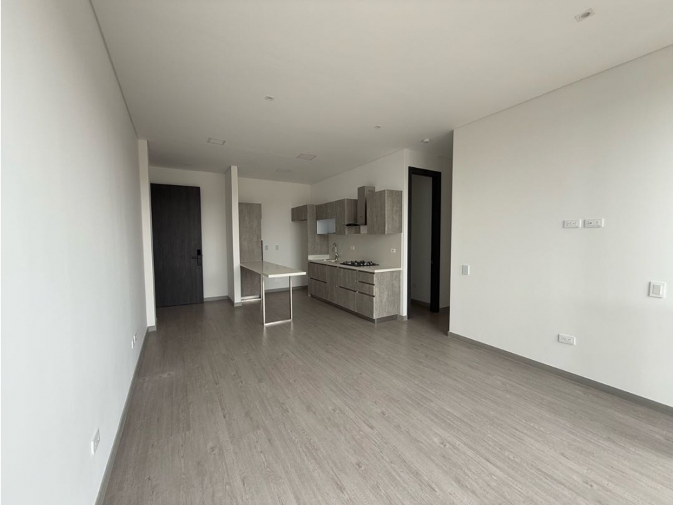 En venta apartamento con patio para estrenar en La Quinta Club House — foto 3