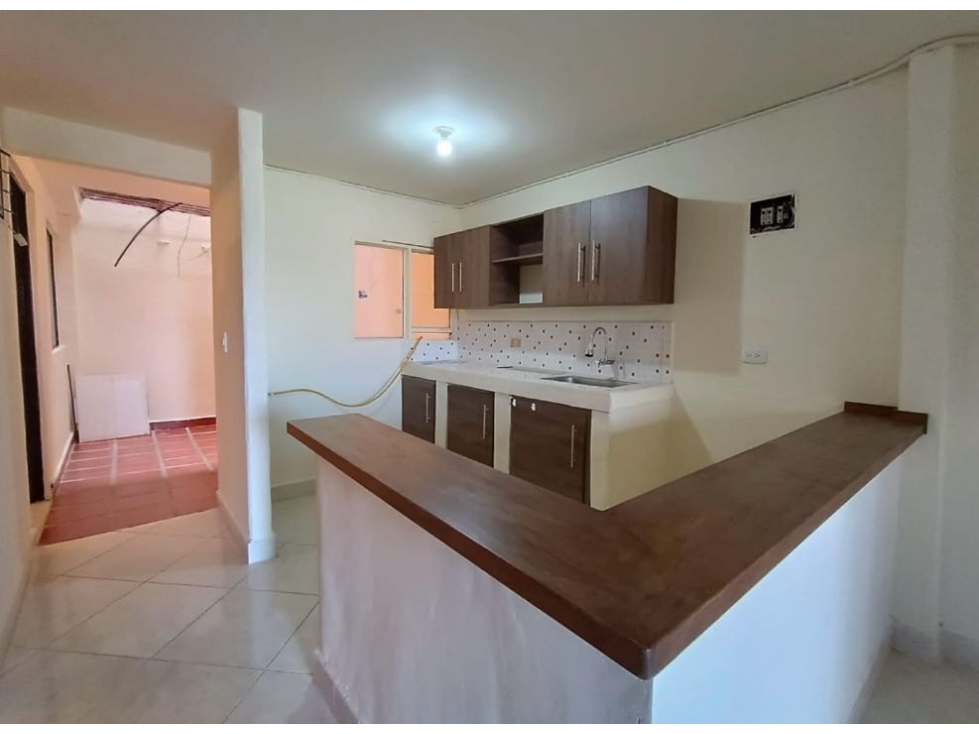 EN VENTA APARTAMENTO DE PRIMER NIVEL EN EL CARMEN DE VÍBORAL ANT.