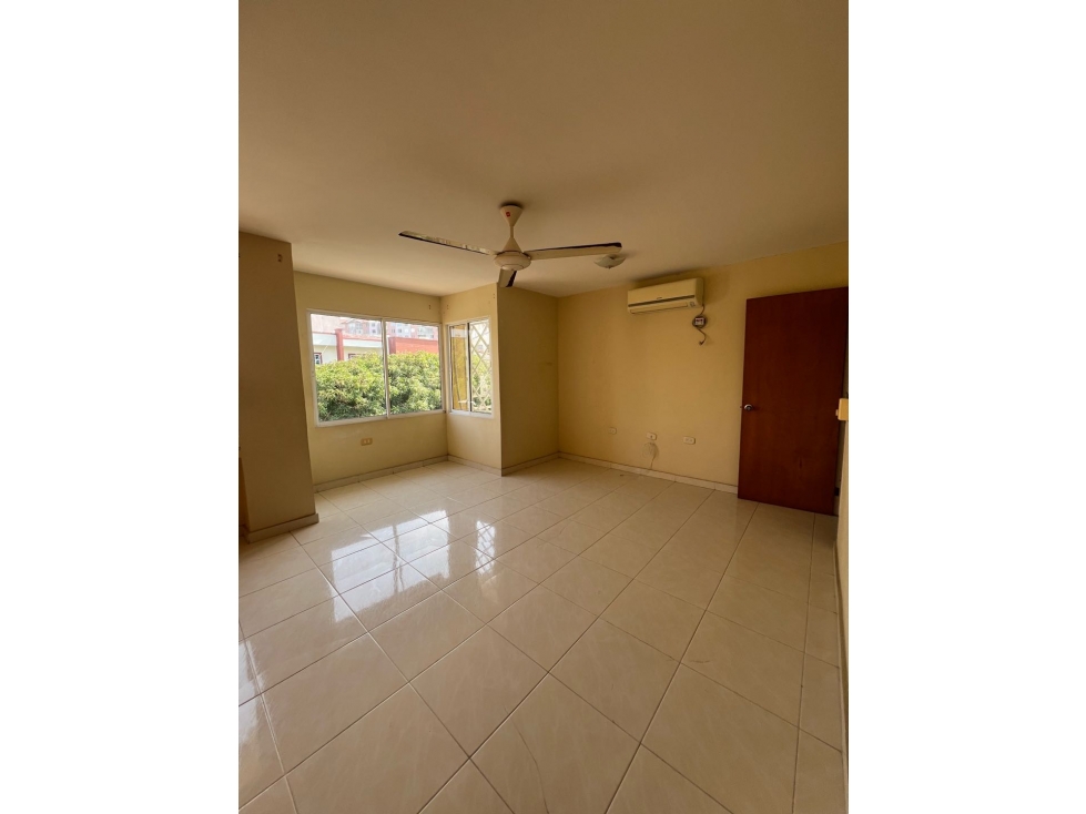 En venta apartamento Dúplex en el Barrio Villa carolina — foto 4
