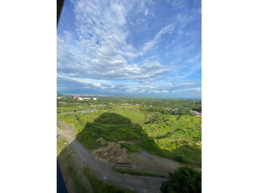 EN VENTA APARTAMENTO EN CERRITOS PEREIRA