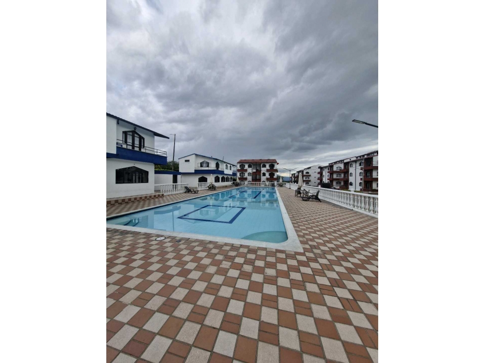 En Venta Apartamento en Conjunto Cerrado 71 m2 con Piscina $350 mill