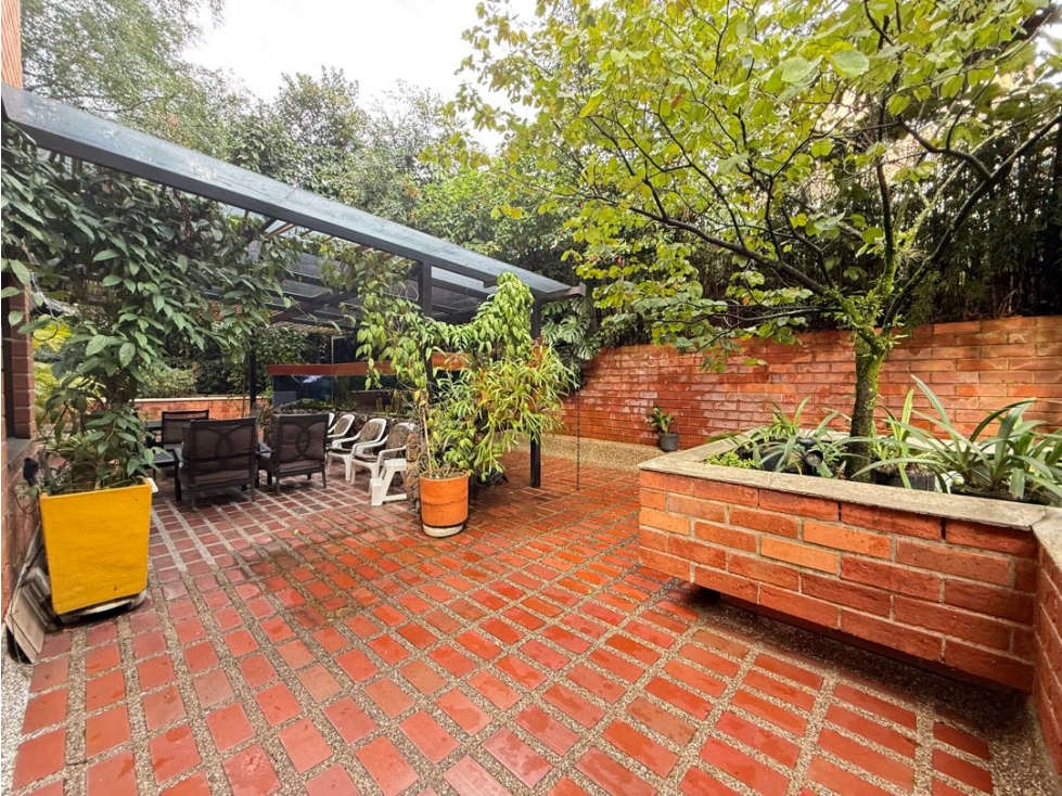 En venta apartamento en el poblado, La 34