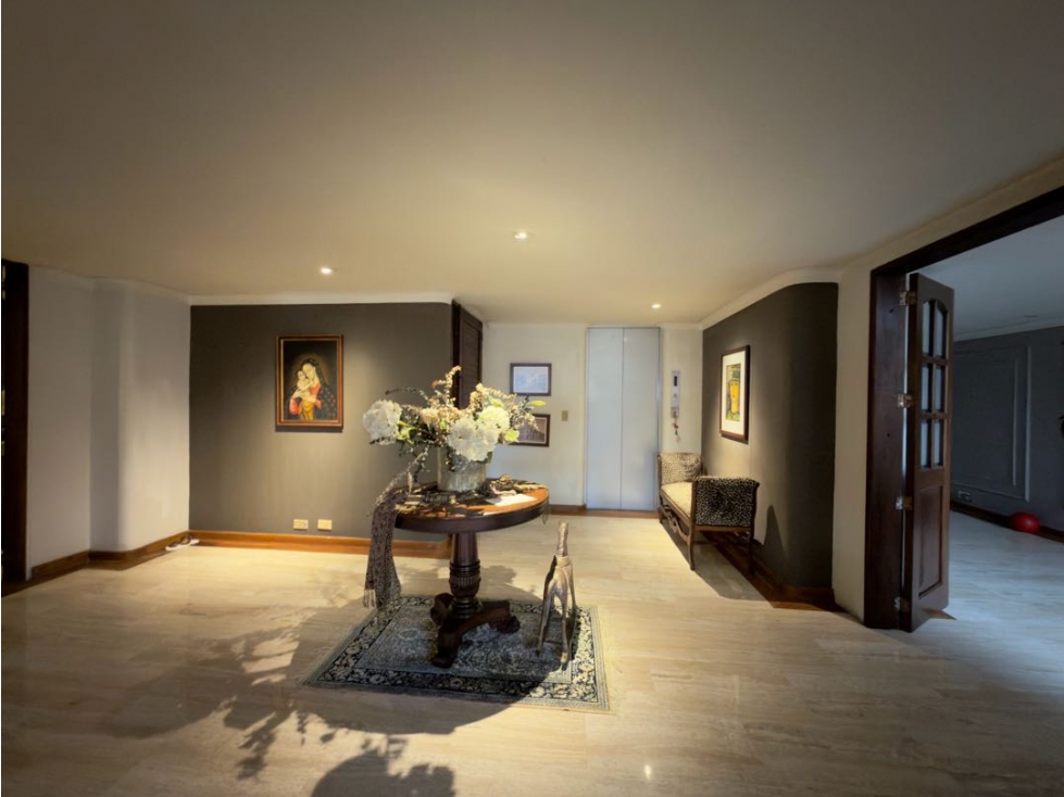 EN VENTA APARTAMENTO EN EL POBLADO, TRANSVERSAL INFERIOR - VISITACION