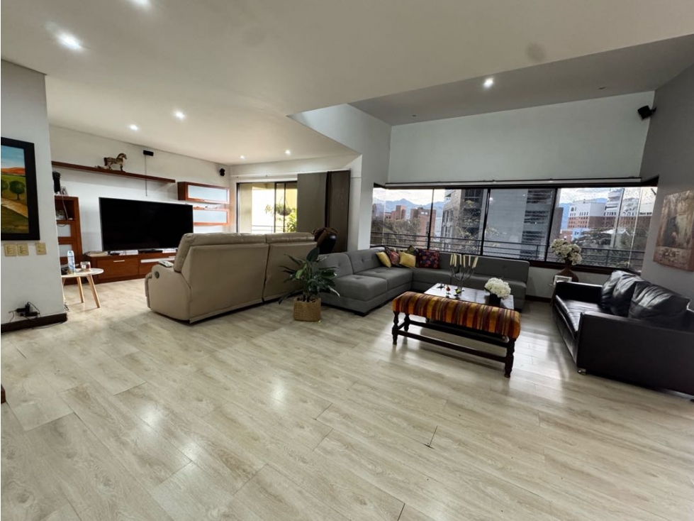 En Venta Apartamento en el Poblado Clinica Medellín — foto 4
