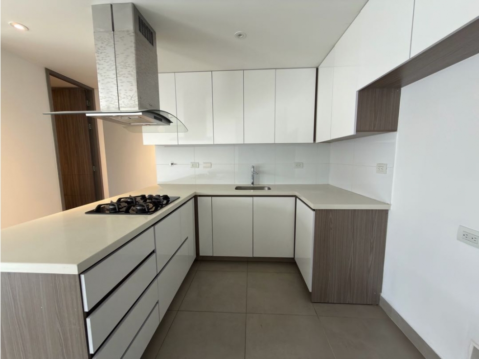 EN VENTA APARTAMENTO EN ENVIGADO PARTE BAJA, PARTE PLANA. — foto 2
