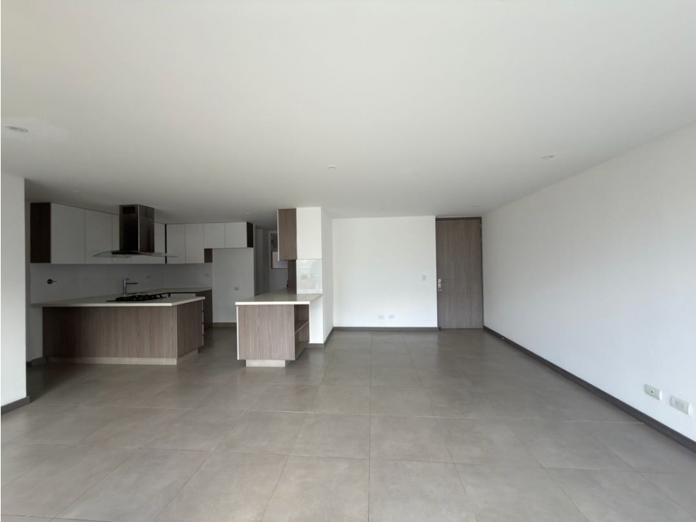 EN VENTA APARTAMENTO EN ENVIGADO PARTE BAJA, PARTE PLANA. — foto 4