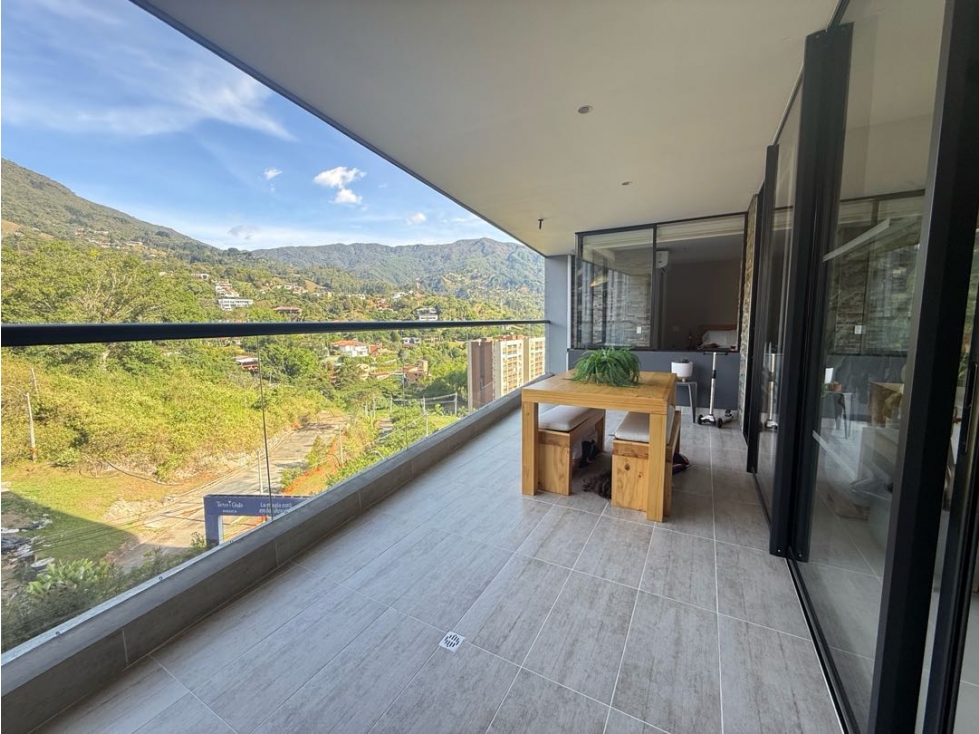 En venta apartamento en la loma de las brujas 116mts — foto 2