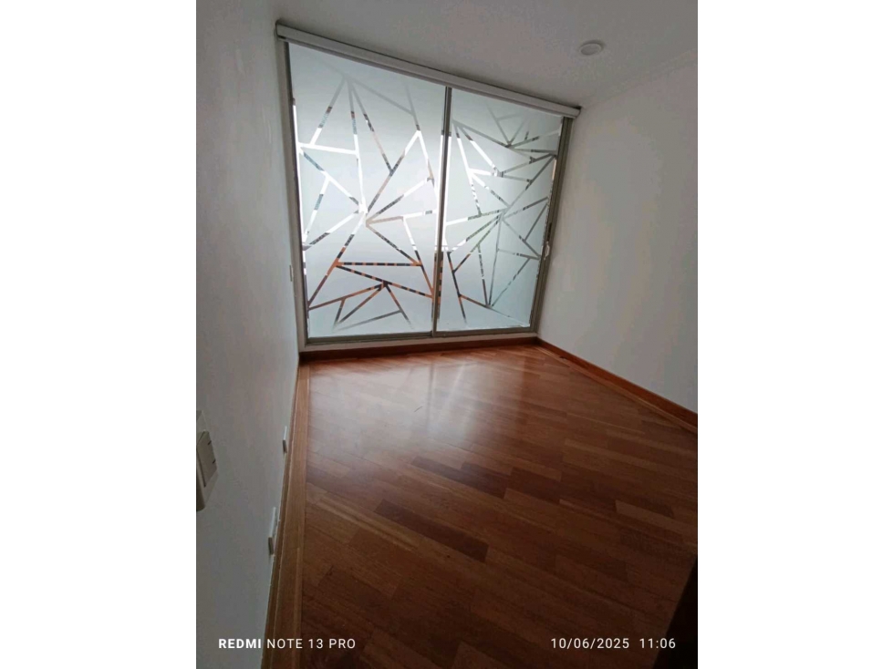 En venta apartamento en laureles — foto 3