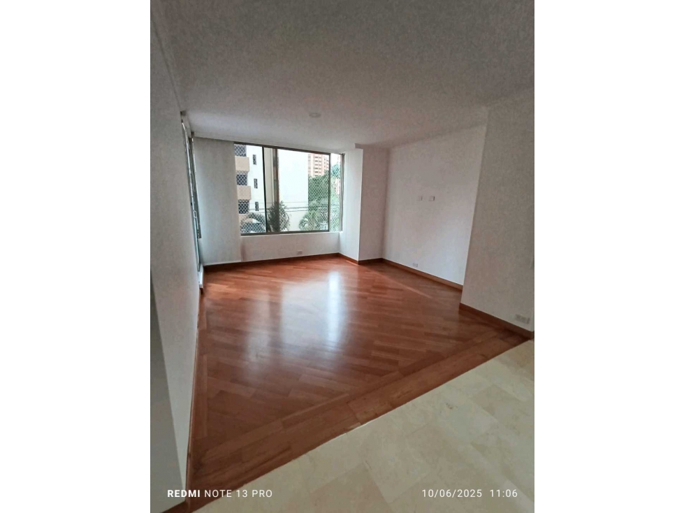 En venta apartamento en laureles — foto 6