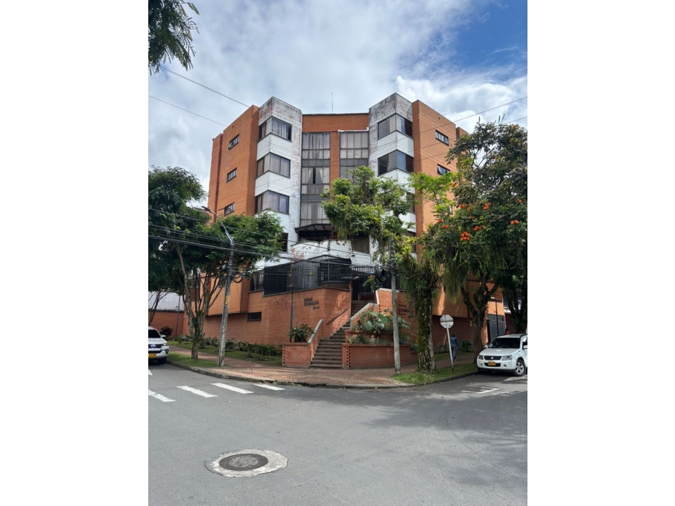 EN VENTA APARTAMENTO EN LOS ALAMOS
