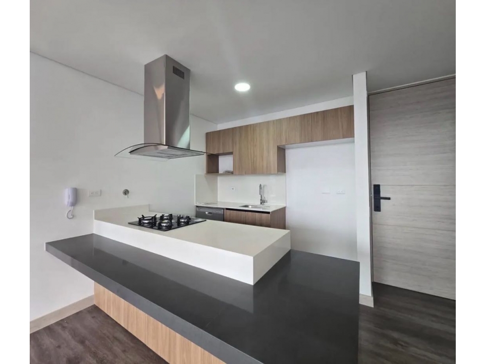 En venta apartamento en Medellín el Poblado cerca al tesoro — foto 2
