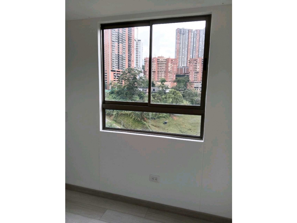 En venta Apartamento en Sabaneta en unidad moderna y nueva. — foto 3