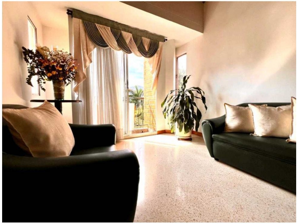 En venta apartamento en San Joaquín — foto 2