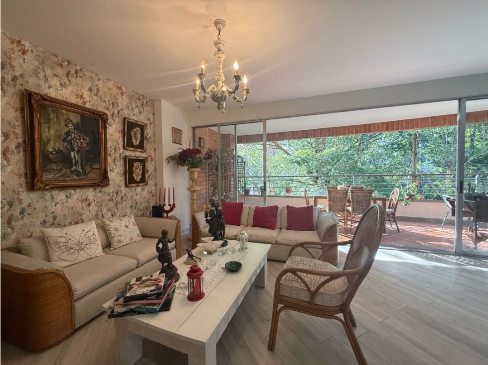 En venta apartamento en San Lucas. 161 mts