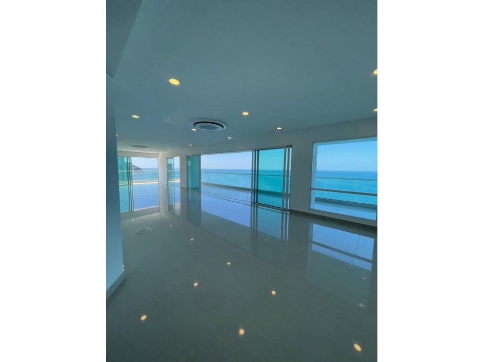 EN VENTA APARTAMENTO FRENTE AL MAR EN RODADERO SUR - SANTA MARTA