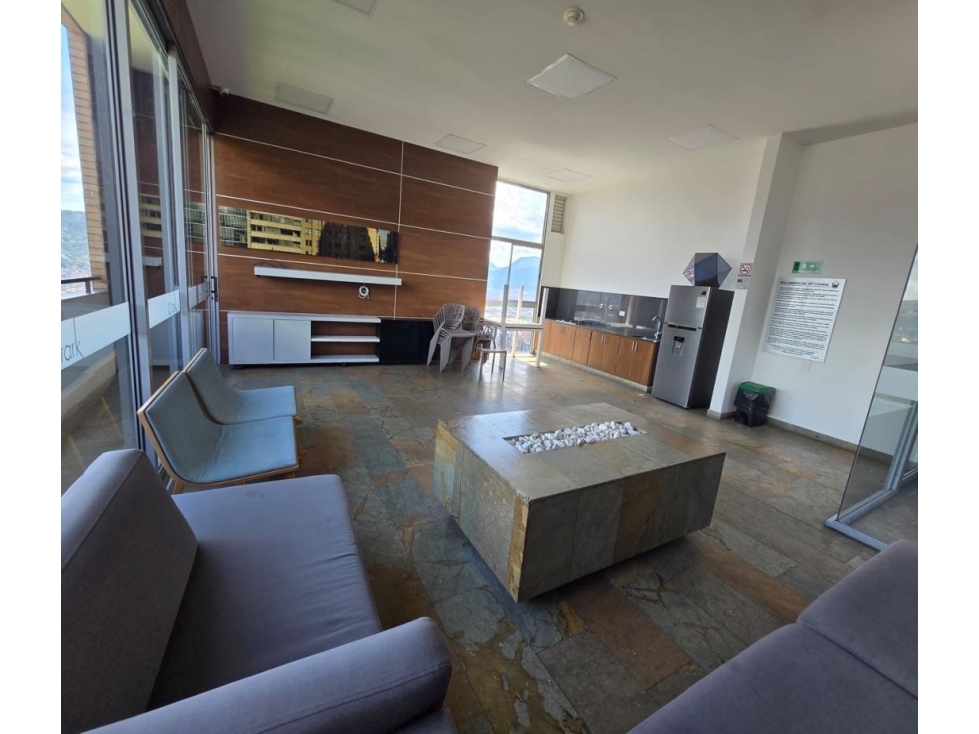 En venta apartamento Medellín el Poblado cerca del Tesoro — foto 2