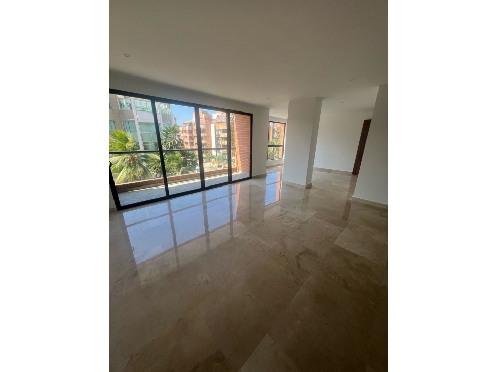 En venta apartamento para estrenar en Altos de Riomar