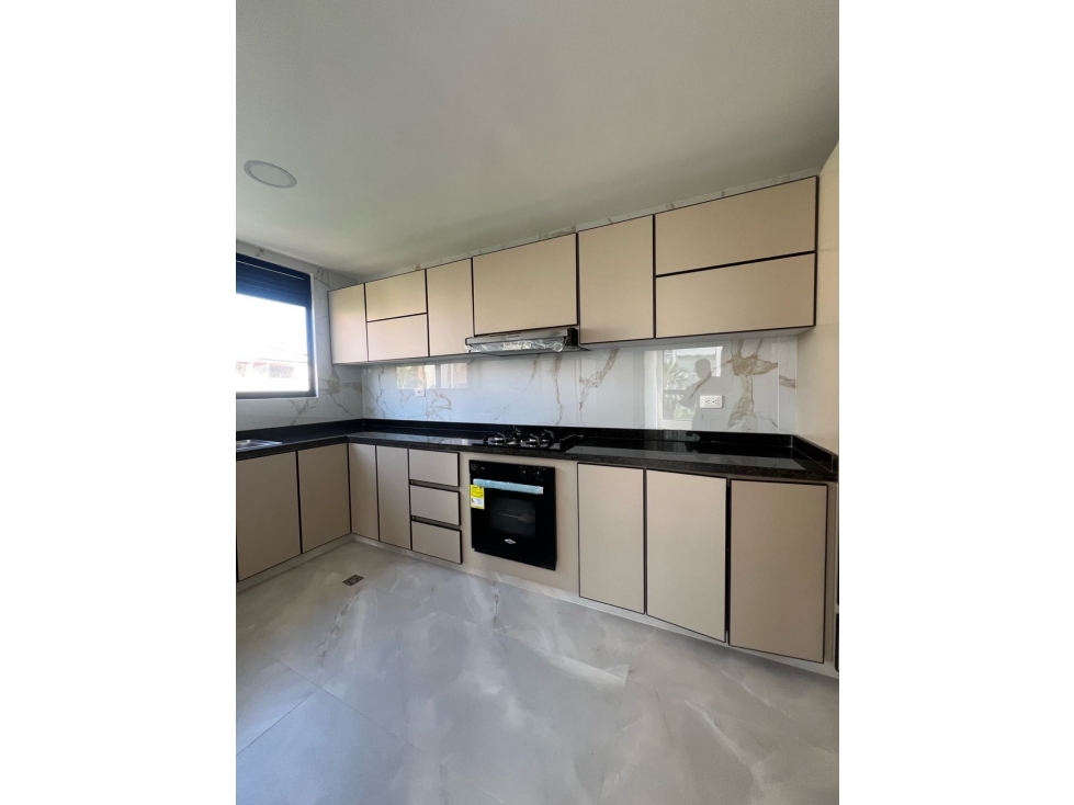 En venta apartamento para estrenar en Altos de Riomar — foto 6