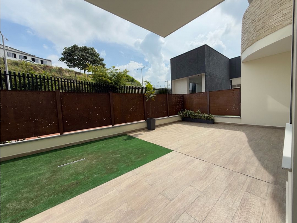 En venta apartamento para estrenar en La Quinta Club House Pereira