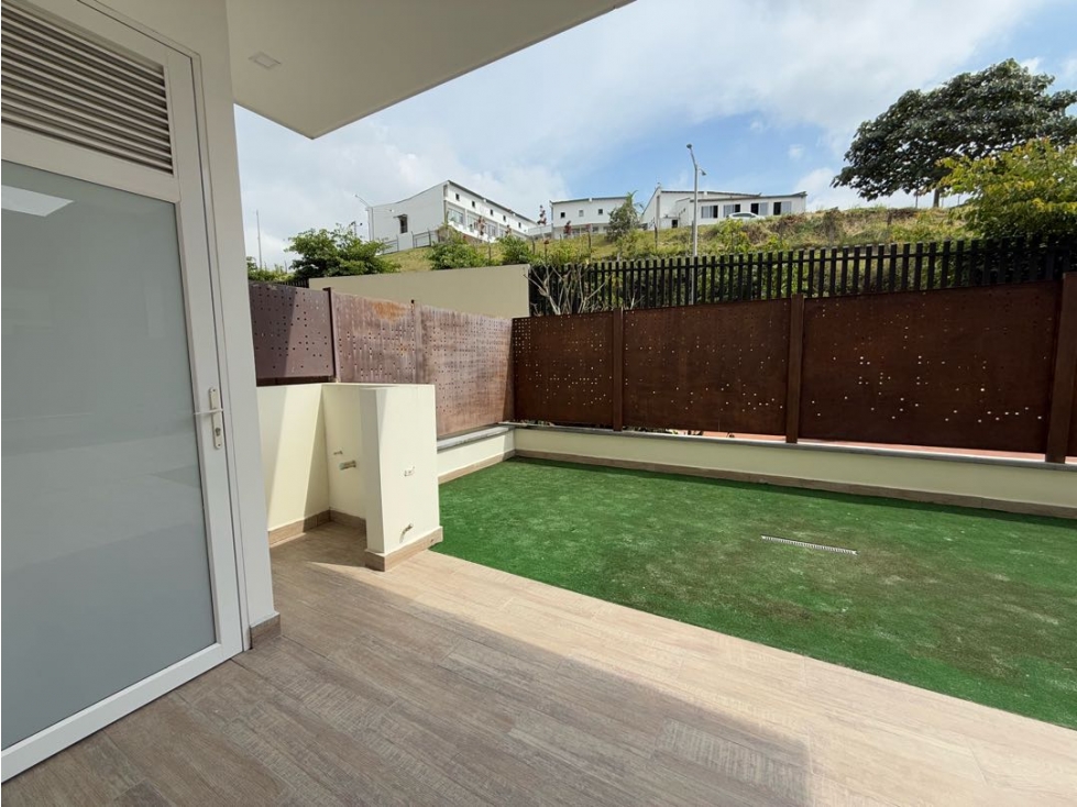 En venta apartamento para estrenar en La Quinta Club House Pereira — foto 2