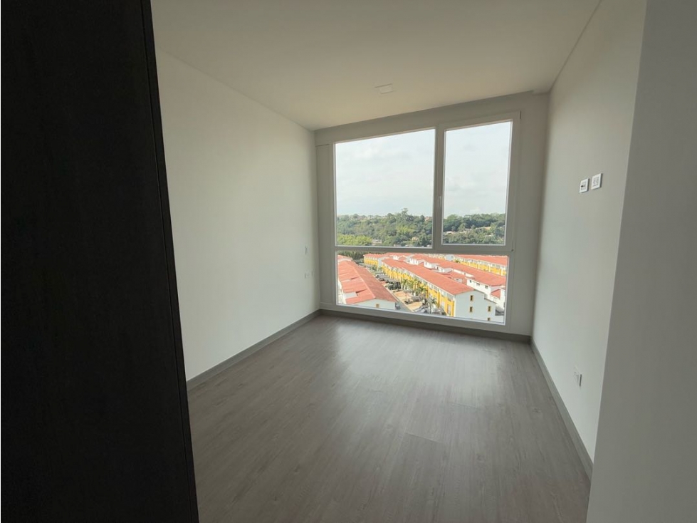 En venta apartamento para estrenar en La Quinta Club House Pereira — foto 2