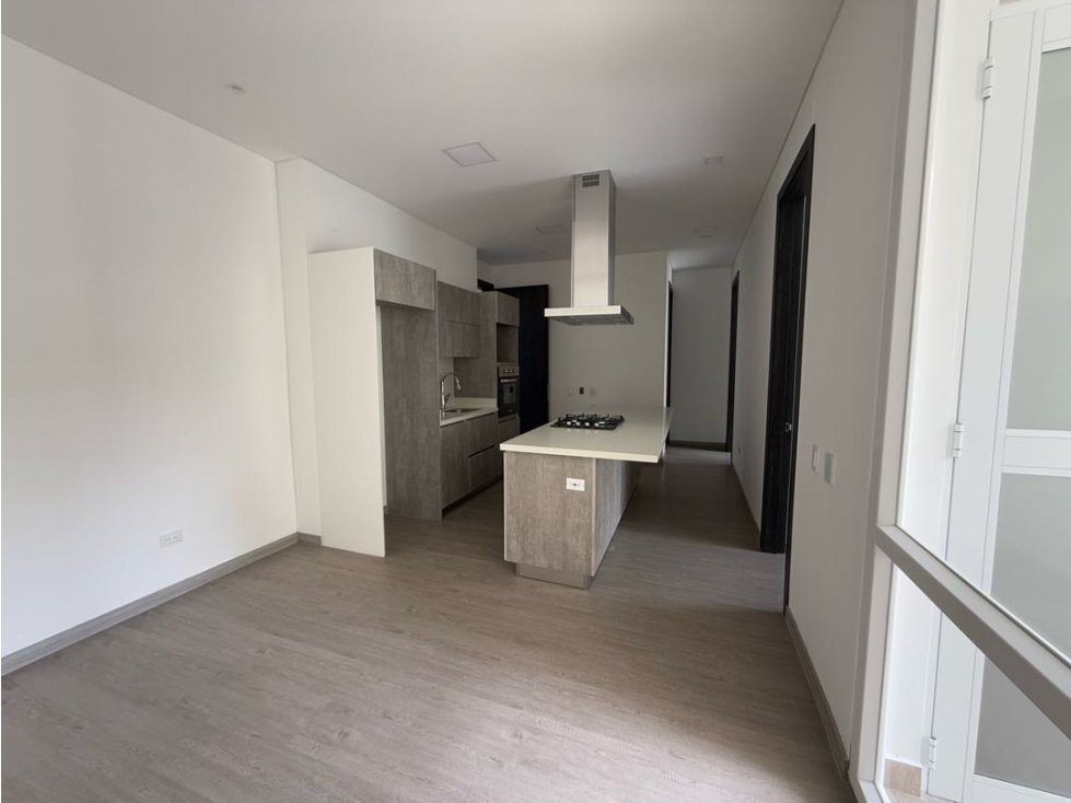 En venta apartamento para estrenar con patio en La Quinta Club House — foto 5