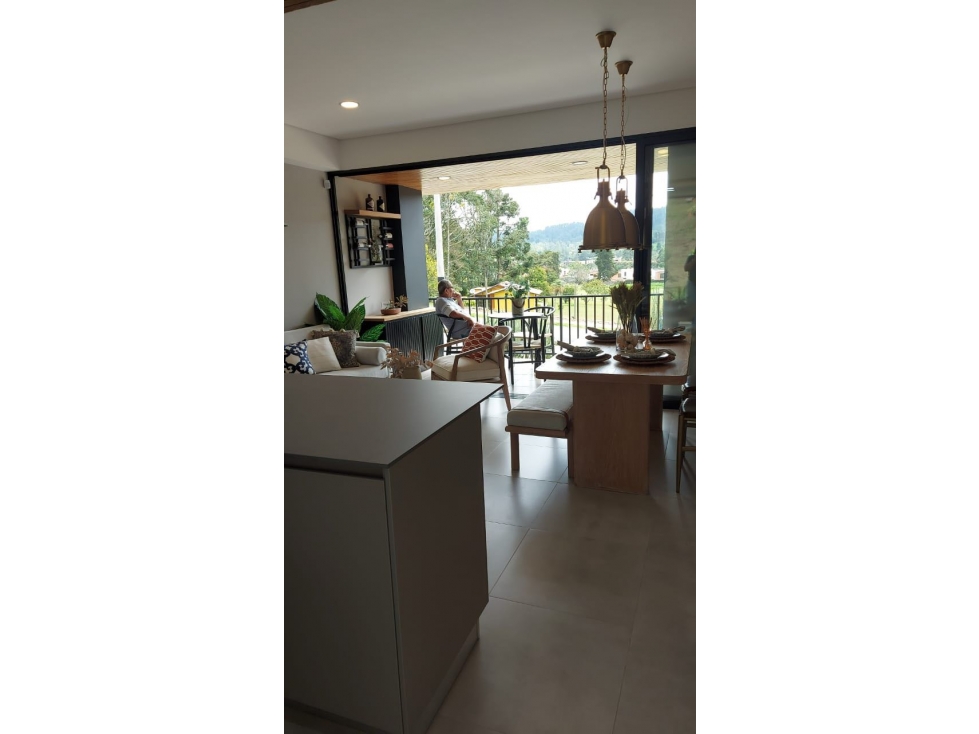 Cesión de derechos de apartamento en el retiro de 64.2m2 — foto 4