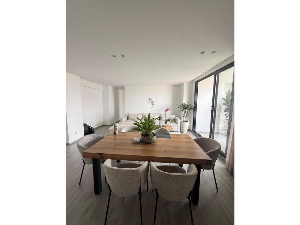 EN VENTA APARTAMENTO PINARES ALTO PEREIRA