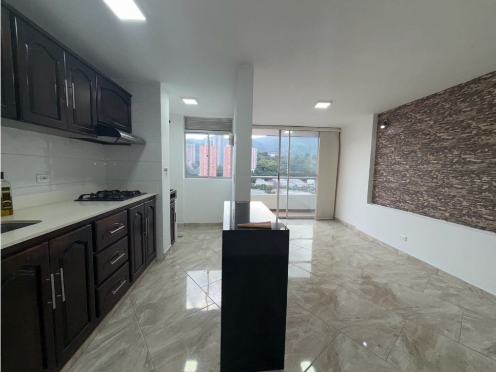 EN VENTA APARTAMENTO PRADOS DE SABANETA — foto 2