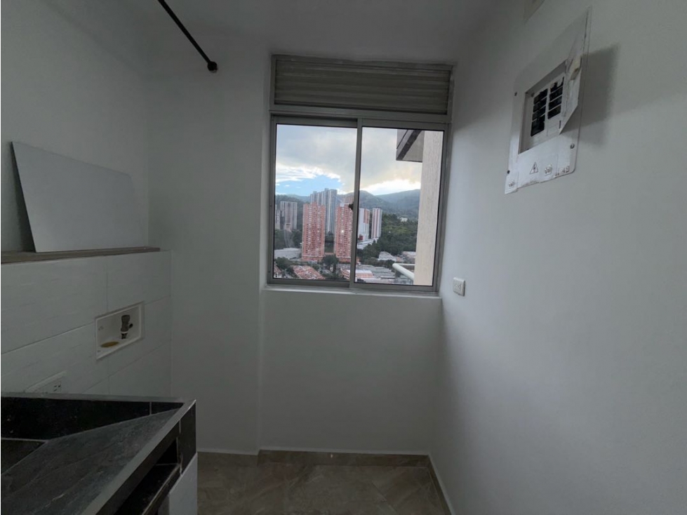 EN VENTA APARTAMENTO PRADOS DE SABANETA — foto 4