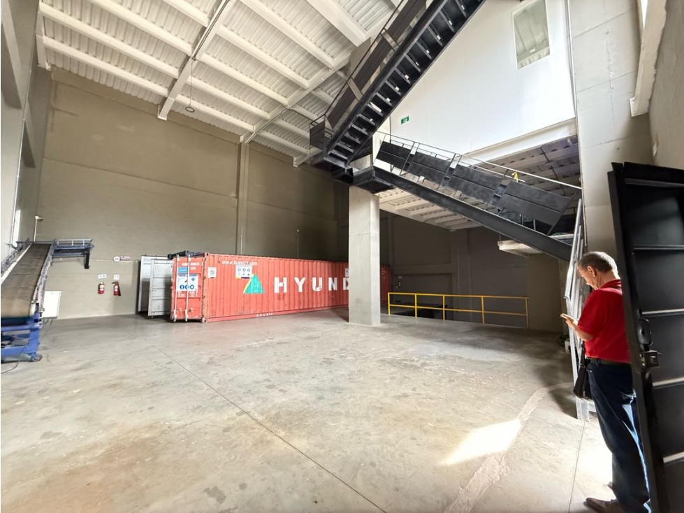 En venta bodega Caldas en unidad industrial 432 mts - 5