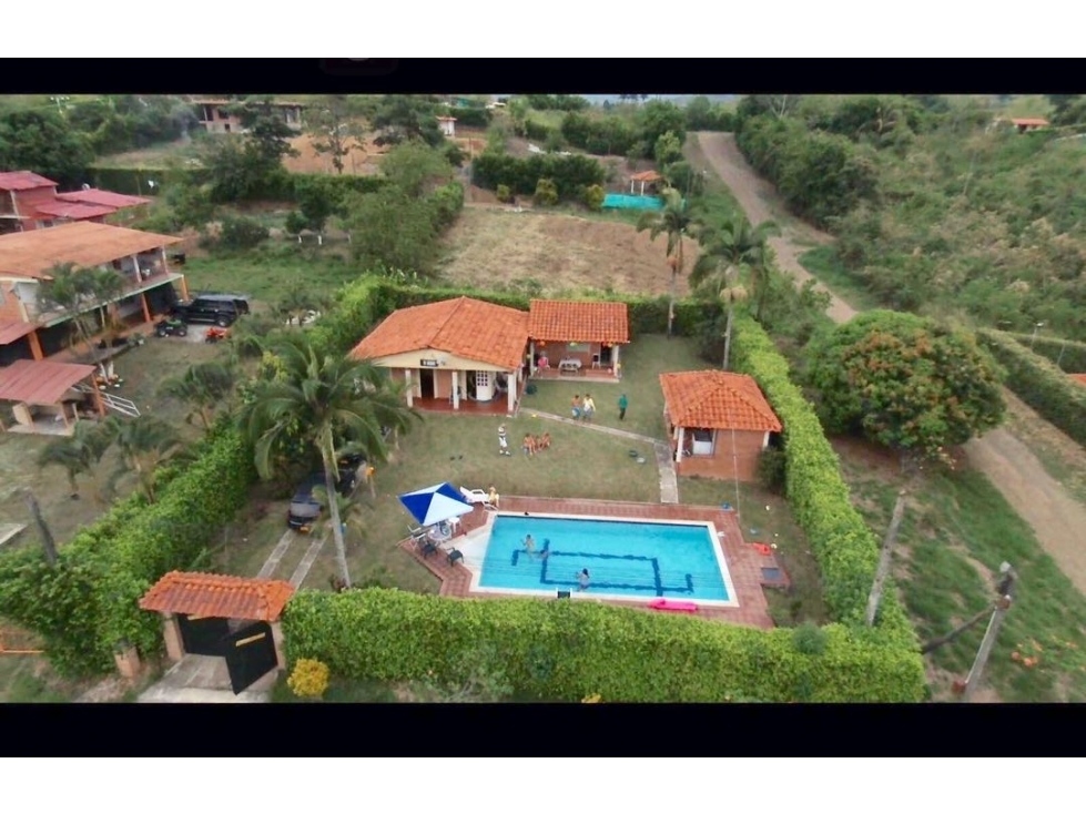 EN VENTA CABAÑA EN CONDOMINIO VÍA LA VIRGINIA-VITERBO - 3