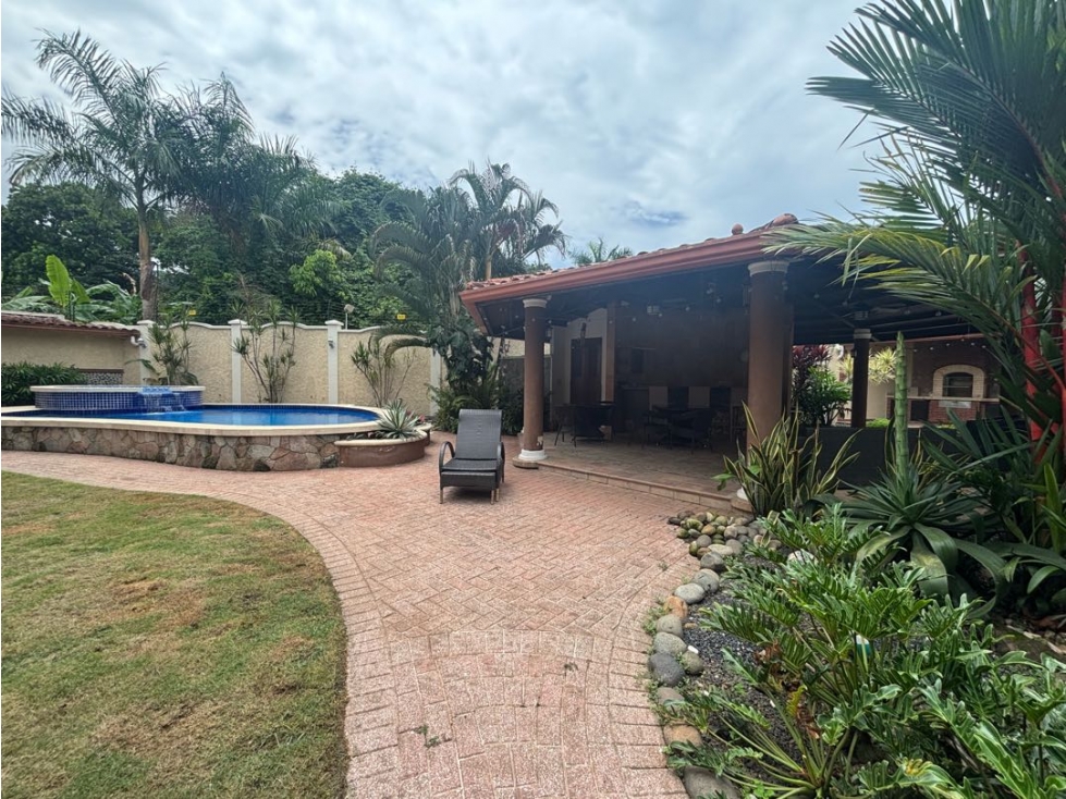 EN VENTA CASA ALBROOK GARDEN — foto 2
